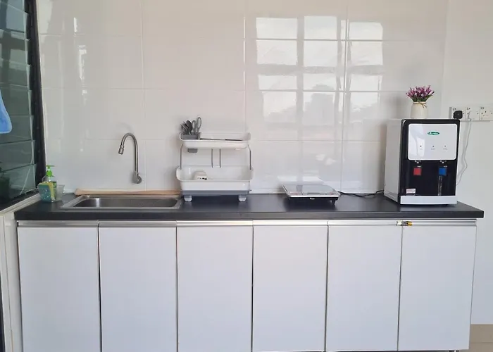 Nino Homestay Roxy Apartment Kuching